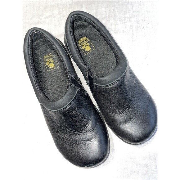 KEEN Shoes - Keen Women’s Casual Shoes Size 7.5 M Black Leather Hiking Outdoors Comfort